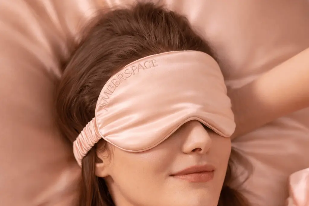 AMBERSPACE Antifaz para Dormir y Funda de Almohada 100% Seda de Morera 22 Momme Rosa Sakura